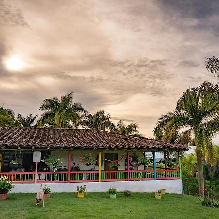 Rancho Chihuahua Hotel Filandia Buitenkant foto