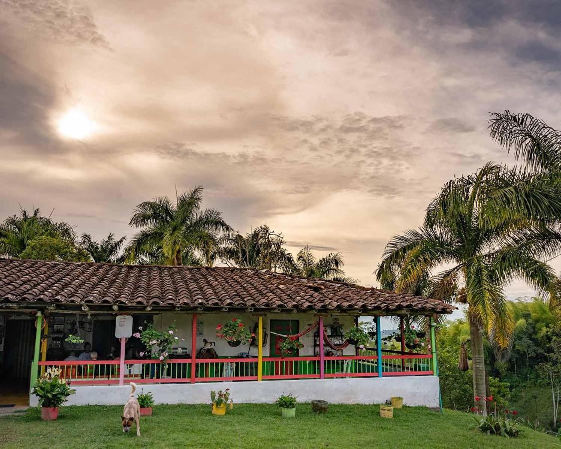 Rancho Chihuahua Hotel Filandia Buitenkant foto