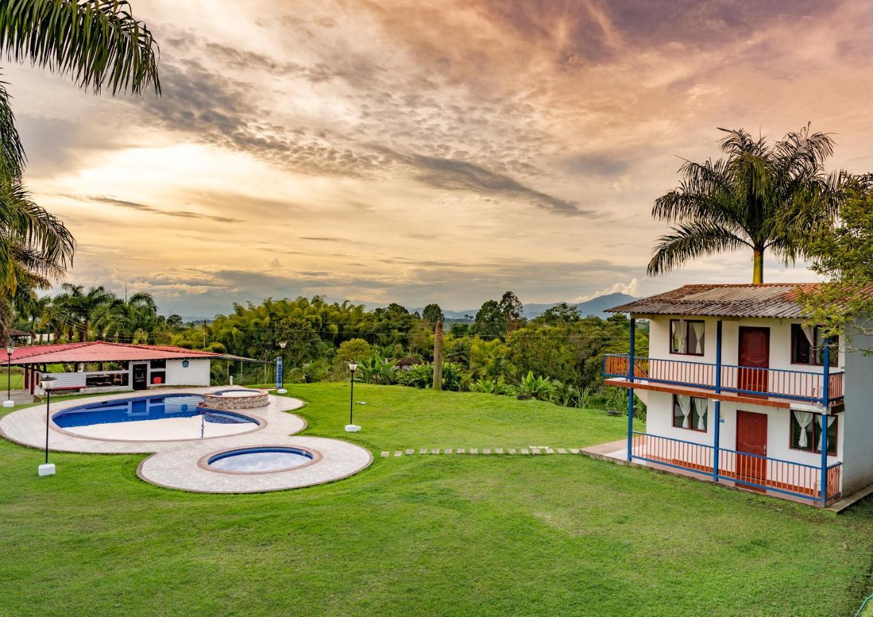 Rancho Chihuahua Hotel Filandia Buitenkant foto